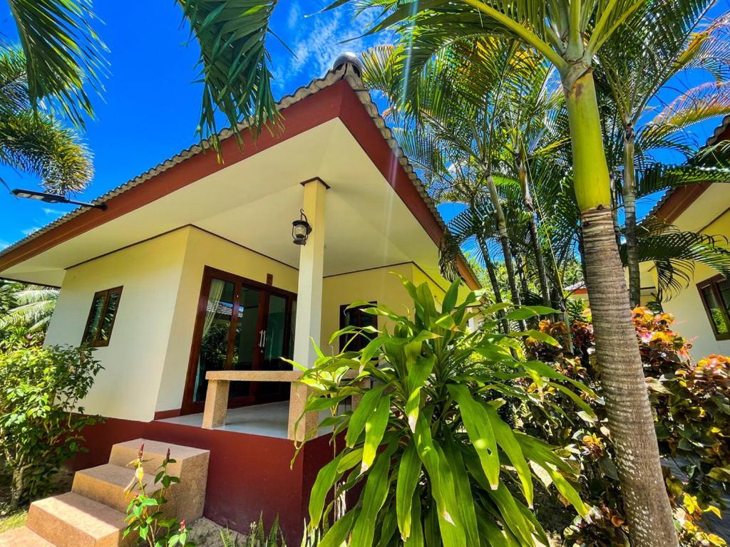 The Hideout Samui Hostel *